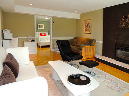 Mountain Bed & Breakfast North Vancouver Ngoại thất bức ảnh